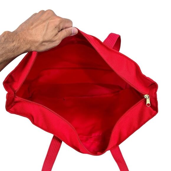 Vintage Canada Travel Tote Duffel Carry On Overnight Gym Bag Red Canvas - Picture 6 of 6